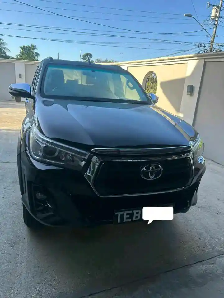 2021 toyota hilux