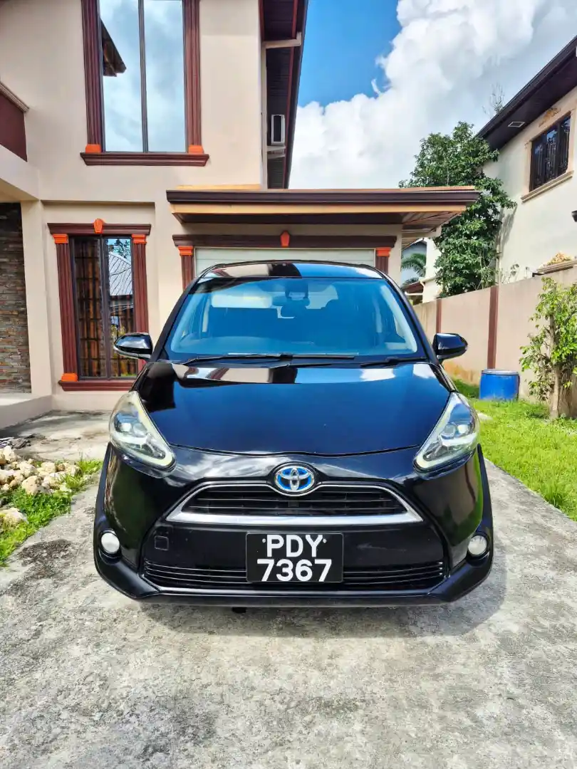 2016 toyota sienta