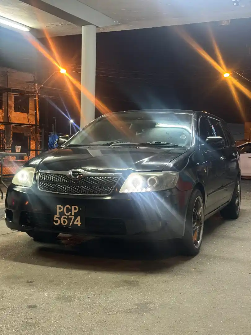 2005 toyota  fielder