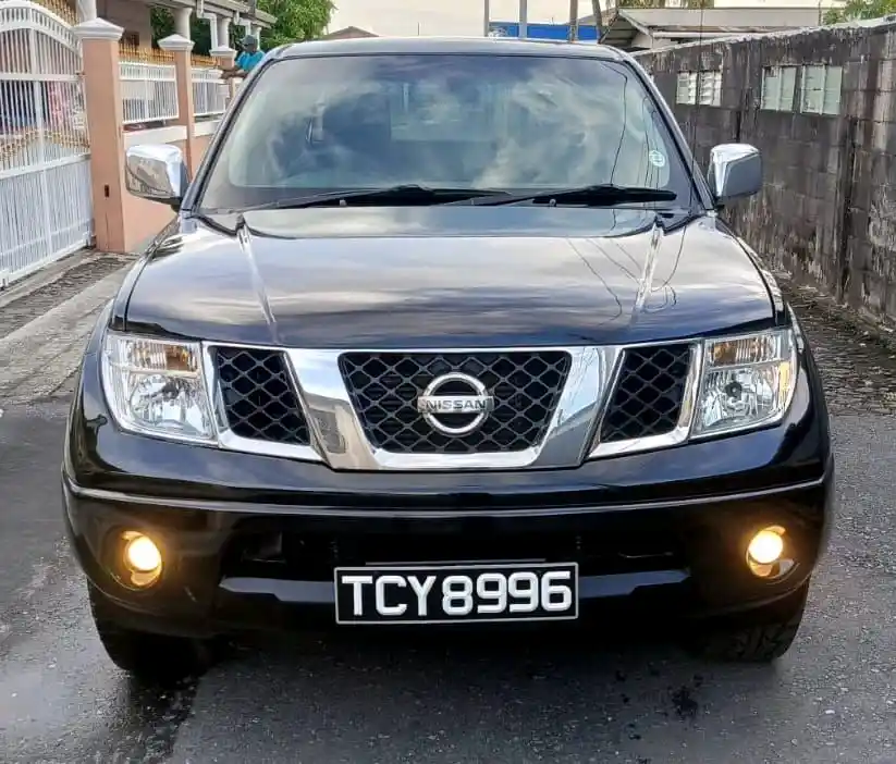 2013 nissan navara