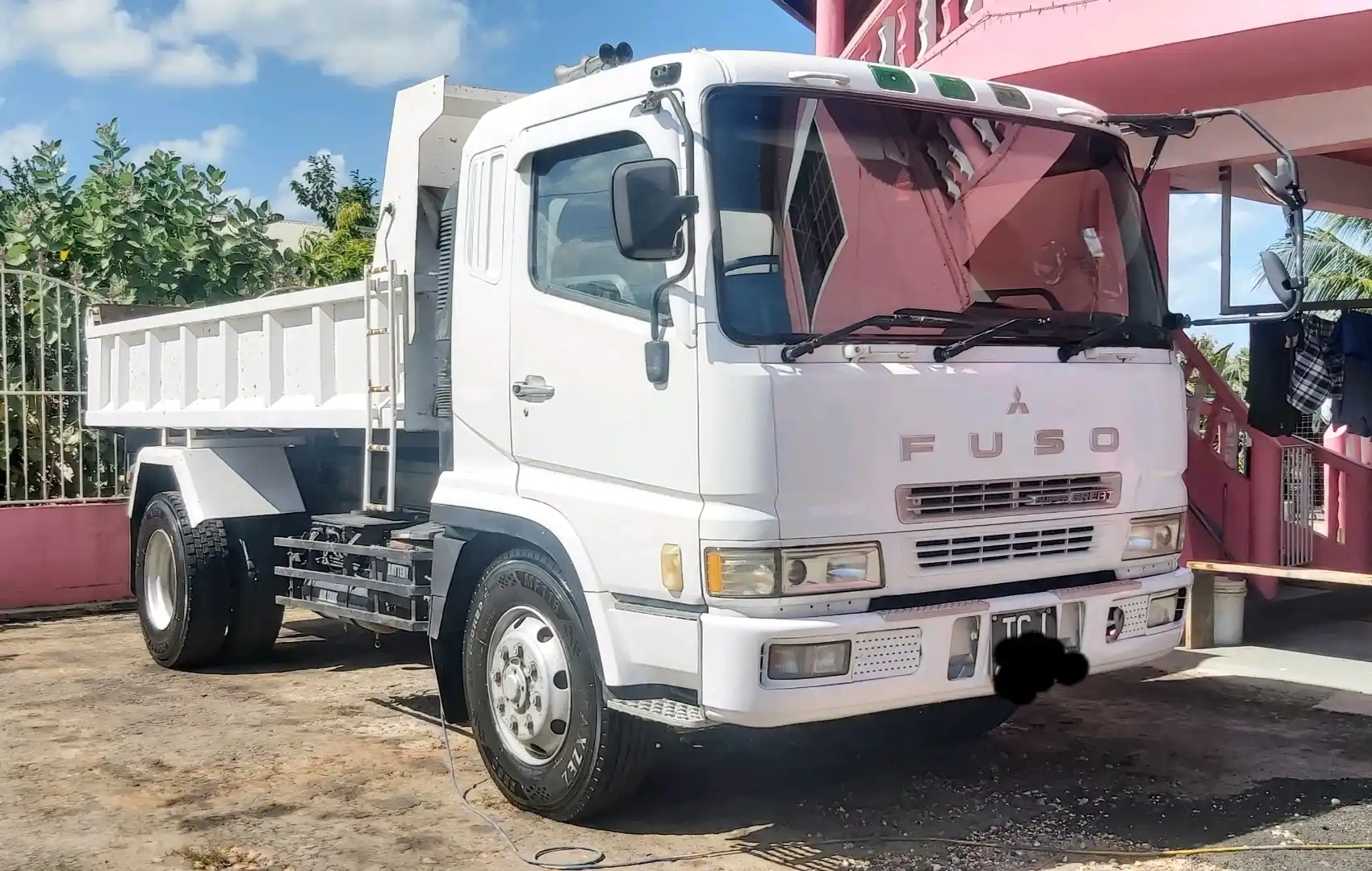 2003 mitsubishi super great