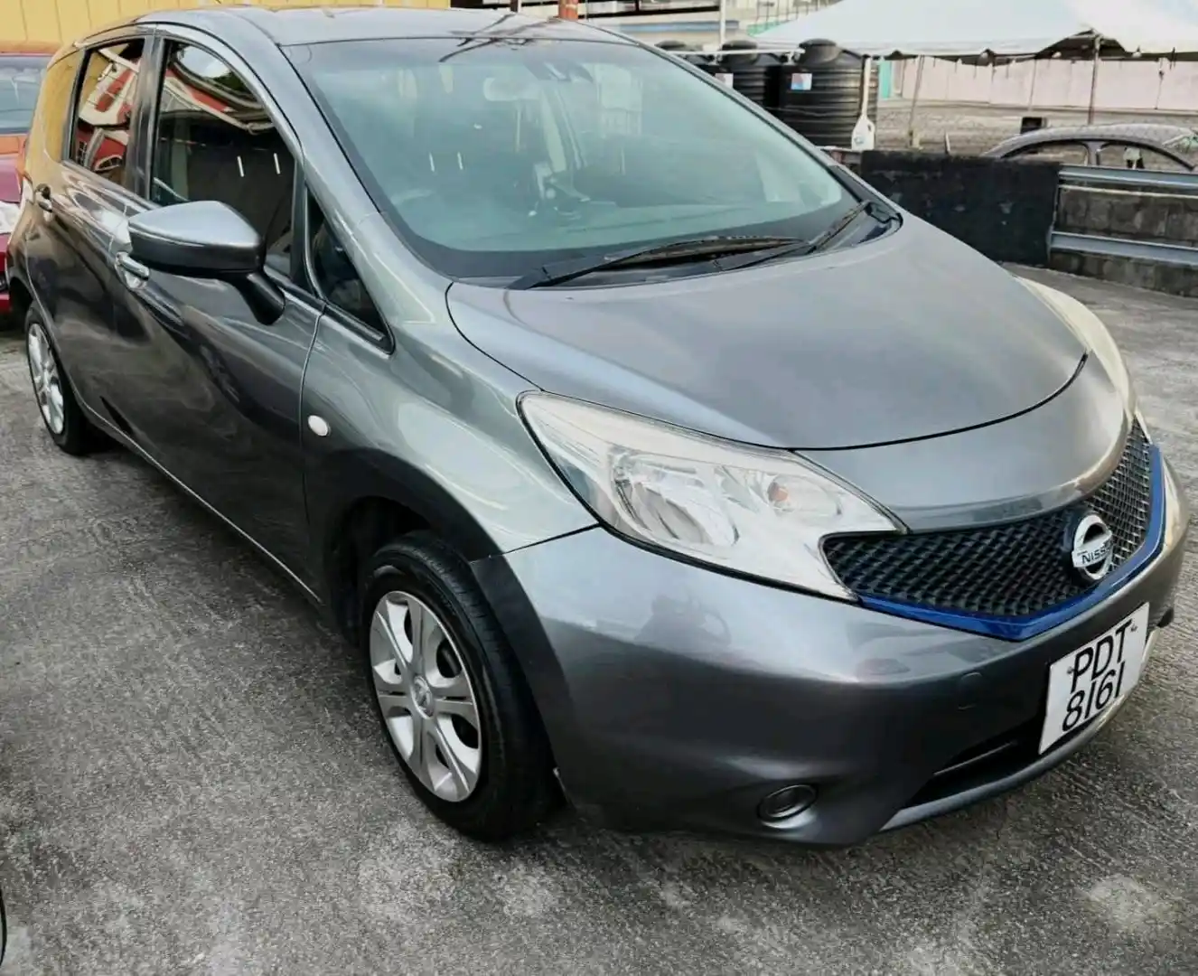 2013 nissan note