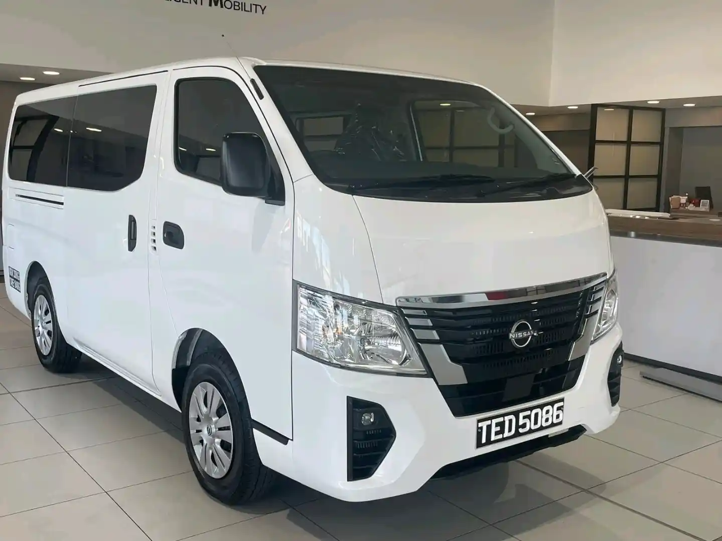 2022 nissan caravan