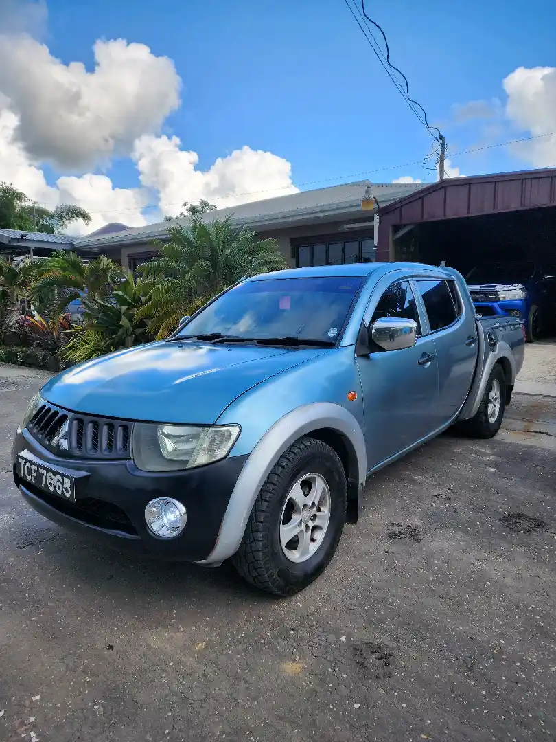 2007 mitsubishi l200