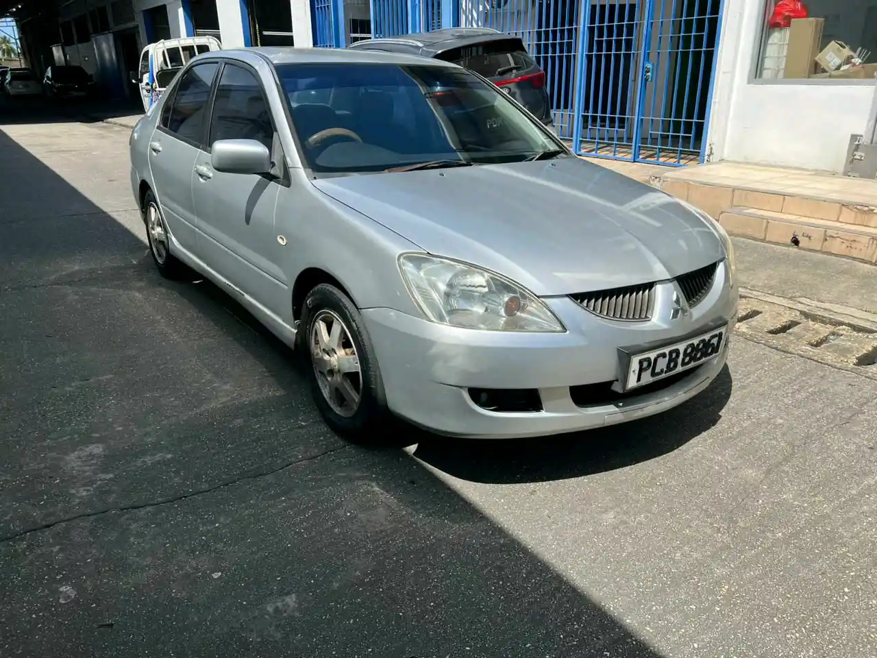 2005 mitsubishi lancer