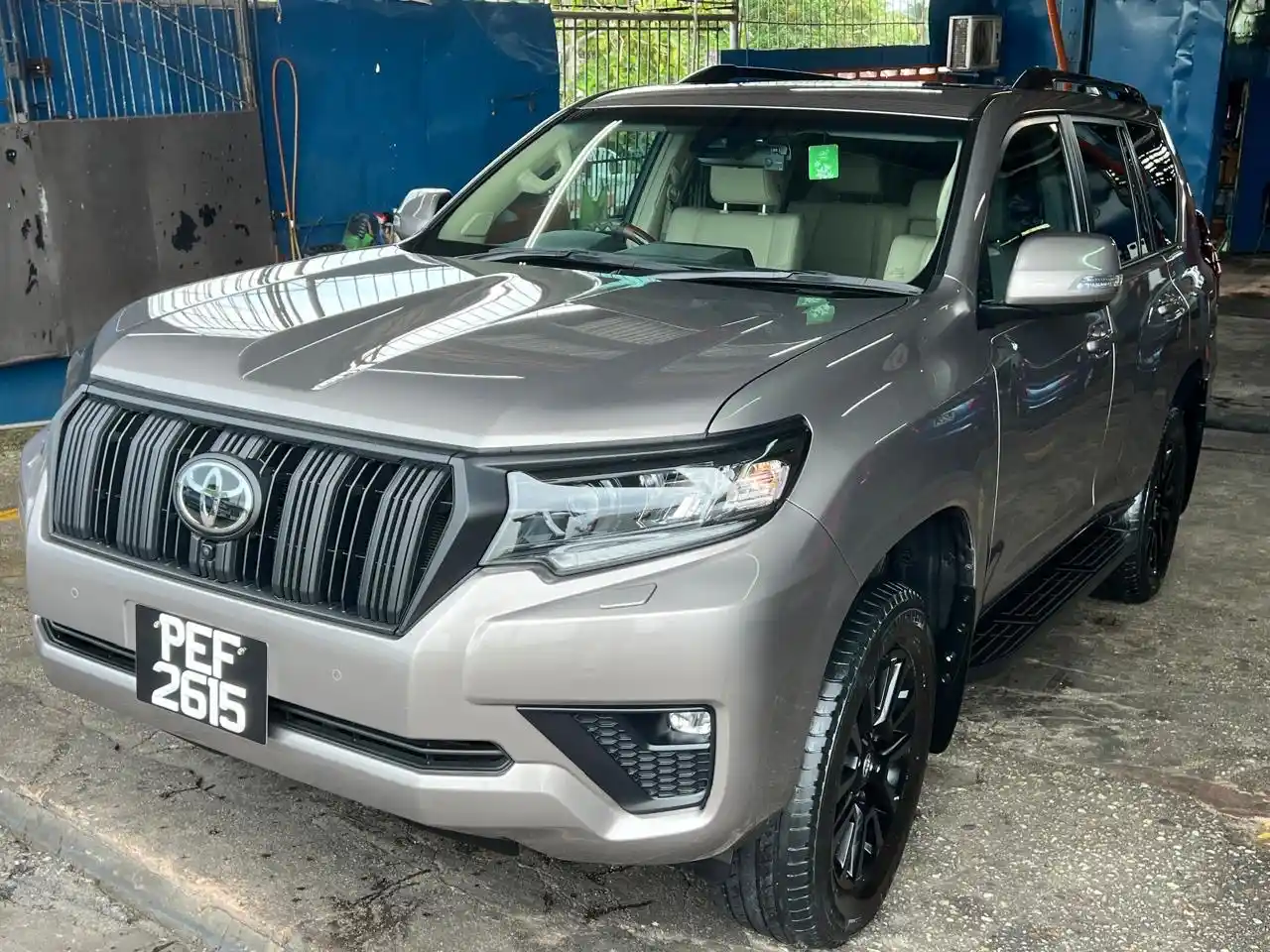 2024 toyota land cruiser prado txl